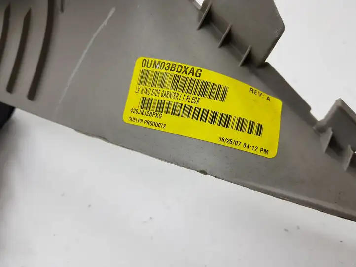 Chrysler 300 - 300C (2005 - 2011) 0UM03BDXAG Обшивка стойки A — фото 4