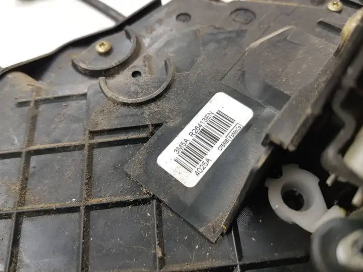 Ford Focus C-MAX (2003 - 2010) 3M5AR26413EN Замок задней двери — фото 4
