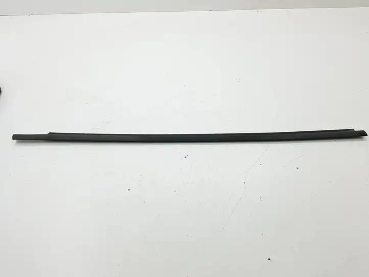 Opel Astra G (1998 - 2004) RH009153590 Накладка стекла передней двери — фото 4