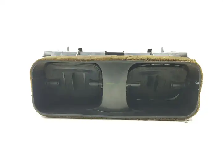 Opel Astra G (1998 - 2004) 90560344 Центральный воздушный дефлектор — фото 2