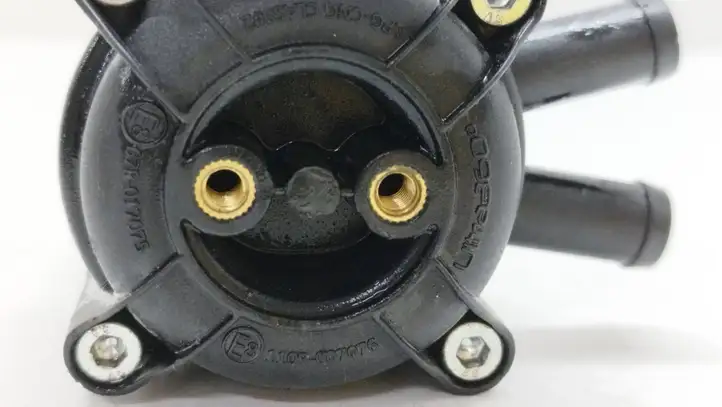 Ford F150 (1996 - 2004) 110R007075 Кронштейн масляного фильтра — фото 2