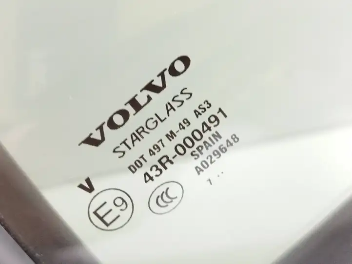 Volvo XC90 (2006 - 2014) 43R000491 Форточка двери — фото 2