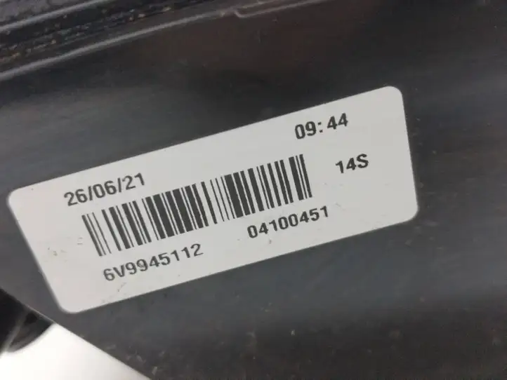 Skoda Fabia Mk3 (NJ) (2015 - 2021) 6V9945112 Задний фонарь в кузове — фото 2