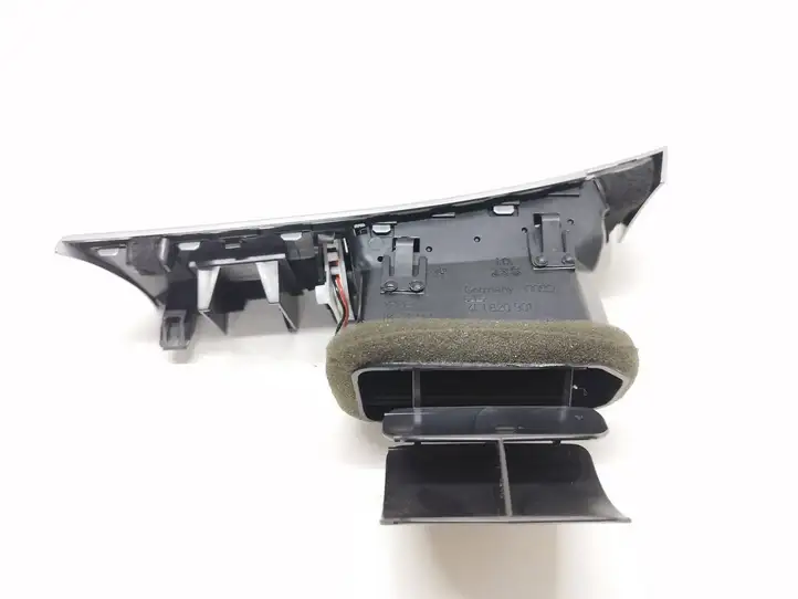 Audi A6 S6 C6 4F (2008 - 2011) 4F1820901D Боковой воздушный дефлектор — фото 3