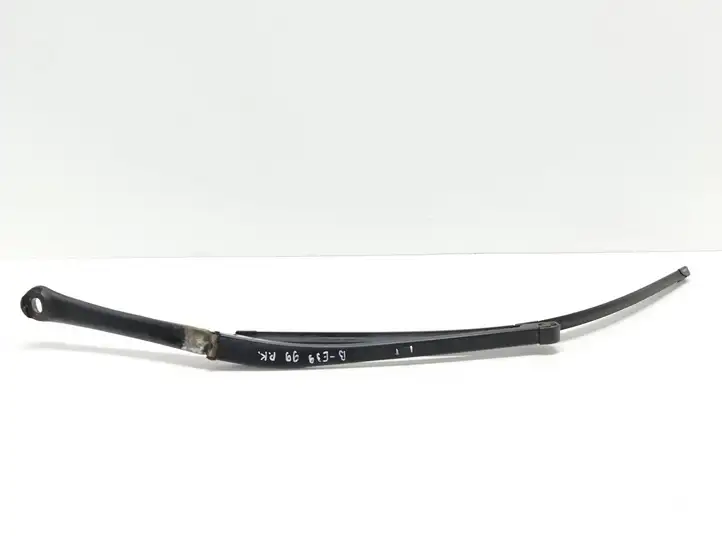 BMW 5 E39 (1996 - 2003) 8209879 Рычаг стеклоочистителя — фото 1