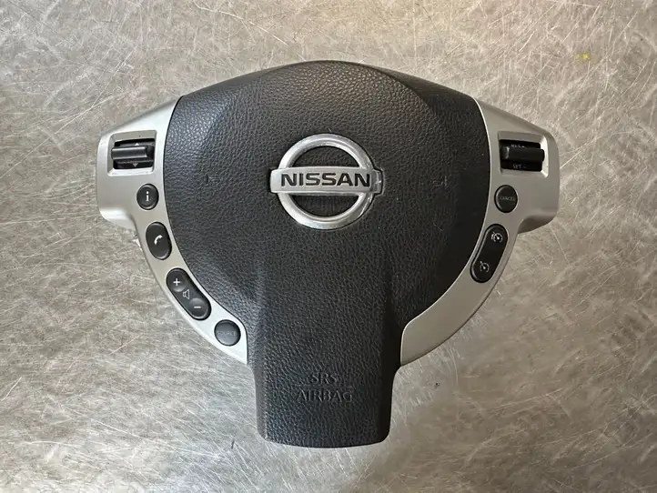 Nissan Qashqai (2010 - 2013) 98510BR26D Подушка безопасности руля — фото 1