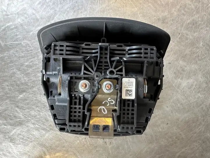 Renault Megane III (2009 - 2016) 985701921R Подушка безопасности руля — фото 4