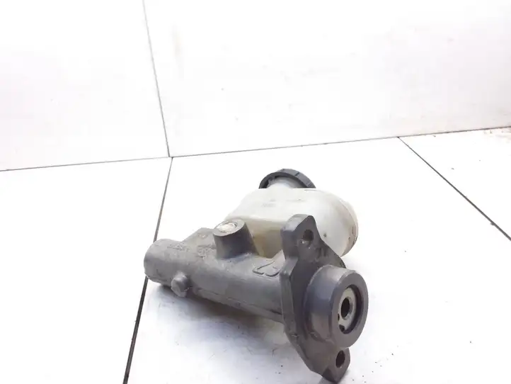 Nissan Almera Tino (2000 - 2003) 22157879 Главный тормозной цилиндр — фото 4