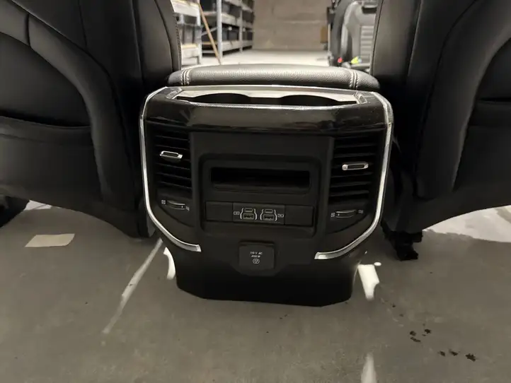 Dodge Ram (2018 - ) Комплект салона — фото 6