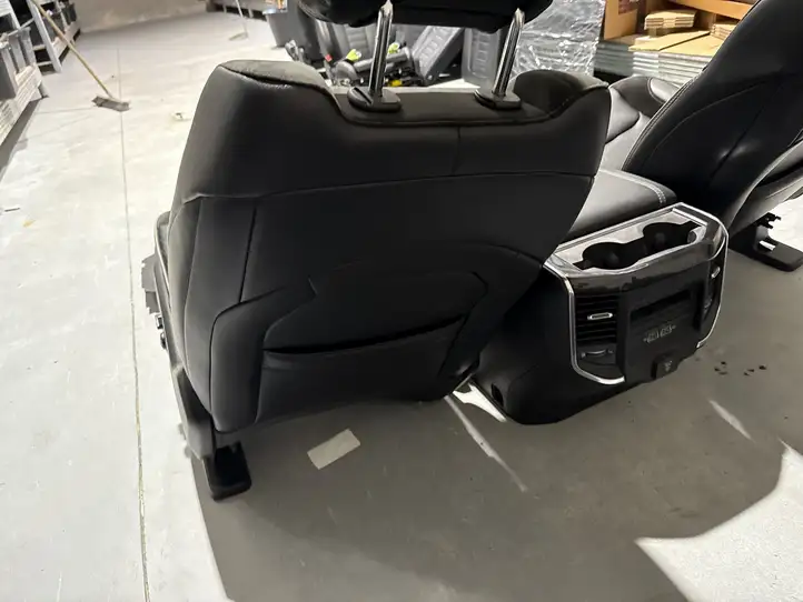 Dodge Ram (2018 - ) Комплект салона — фото 8