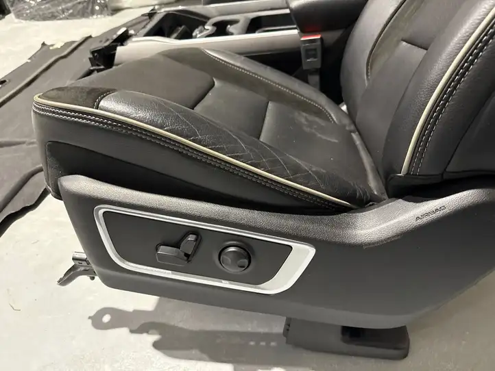 Dodge Ram (2018 - ) Комплект салона — фото 11