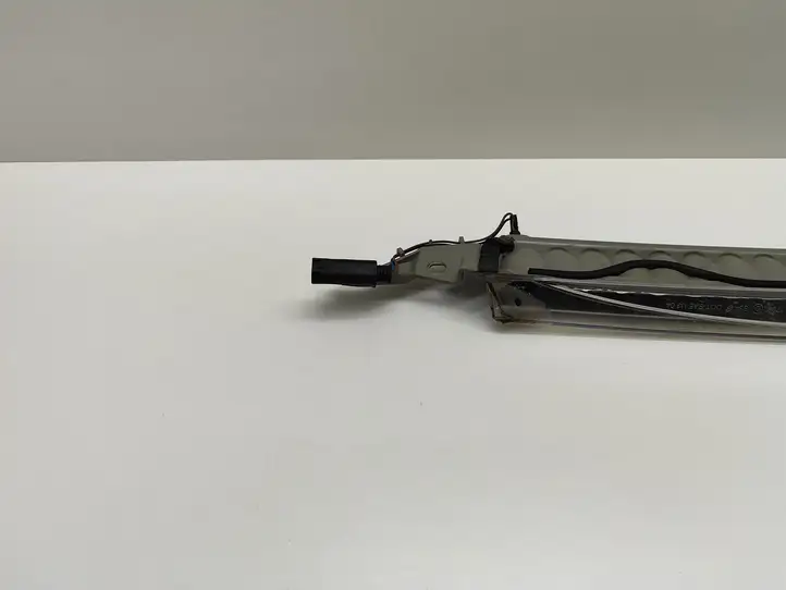 BMW 5 E60 E61 (2004 - 2010) 63256925902 Дополнительный стоп фонарь — фото 4