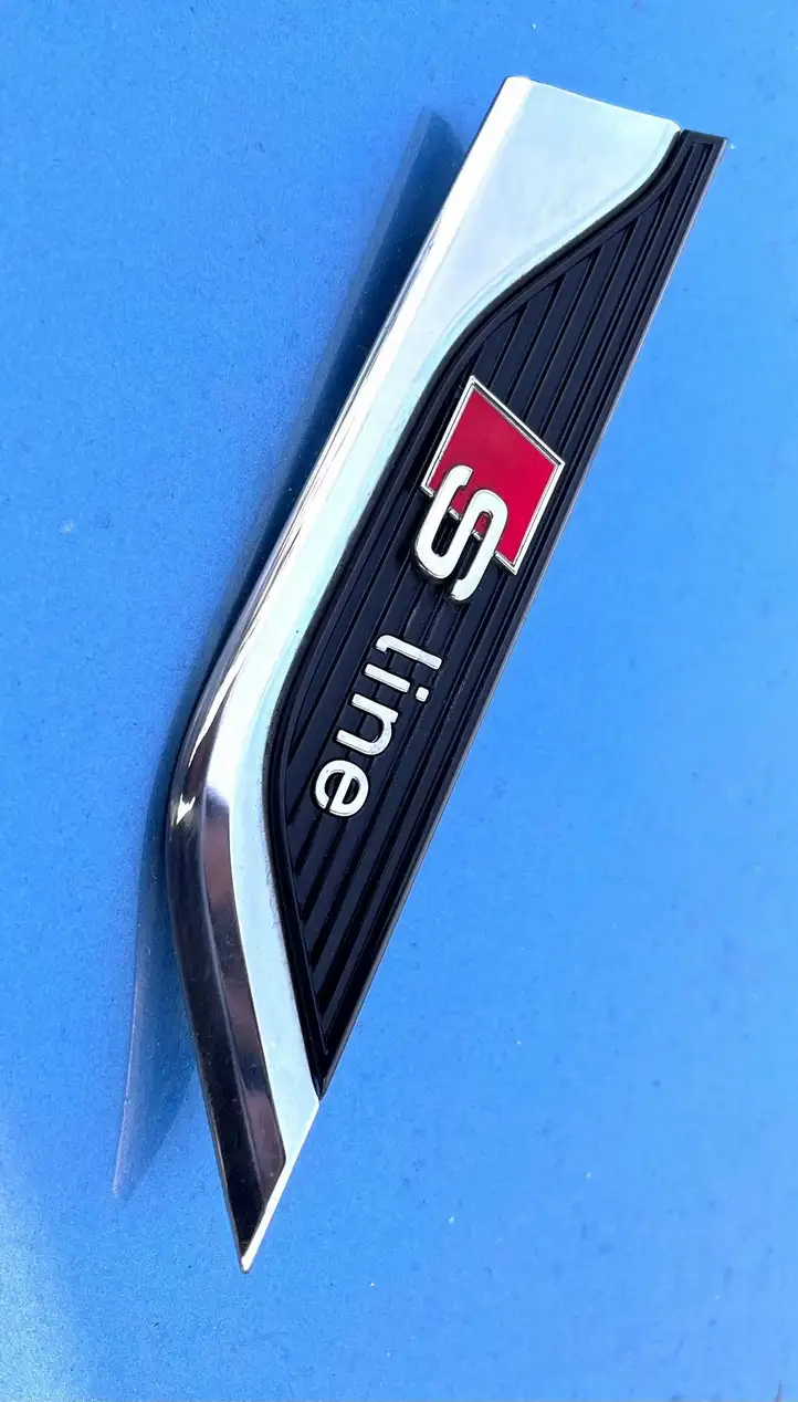 Audi A5 (2016 - ) 8W6853602B Эмблема модели — фото 3