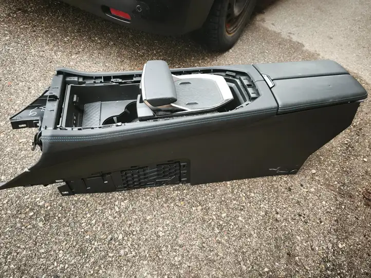 Renault Espace VI (2019 - ) Ящик центральной консоли — фото 1