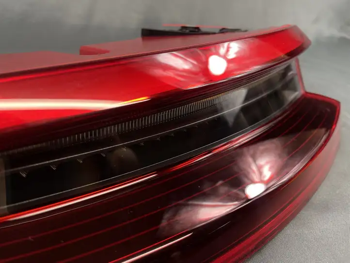 Porsche 911 991 (2011 - 2019) 99163197303 Задний фонарь в кузове — фото 7