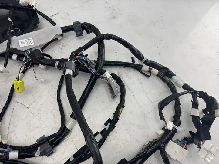 Toyota C-HR I (2016 - 2022) 82199F4M70 Прочая электропроводка — фото 22