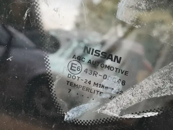 Nissan Qashqai (2006 - 2010) Заднее боковое стекло — фото 2