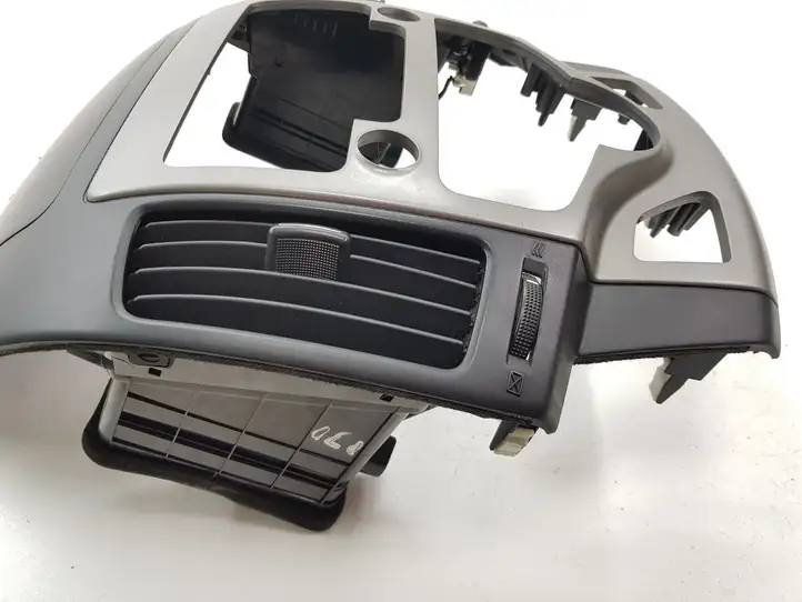 Hyundai i30 (2007 - 2012) 847402R800 Центральный воздушный дефлектор — фото 9