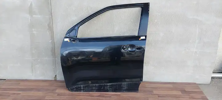 Toyota Yaris Cross (2020 - ) Дверь — фото 1