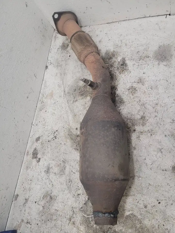 Toyota Corolla Verso AR10 (2004 - 2009) AC2 Катализатор / DPF / FAP — фото 1