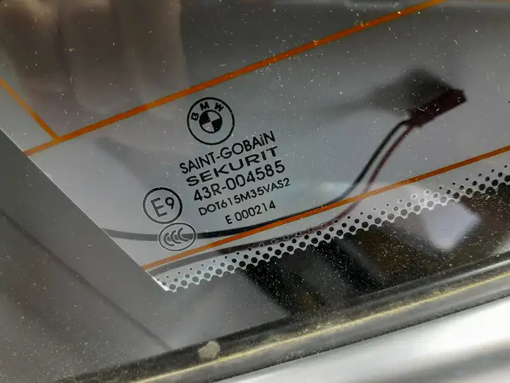 BMW X5 E70 (2006 - 2013) Заднее боковое стекло — фото 2
