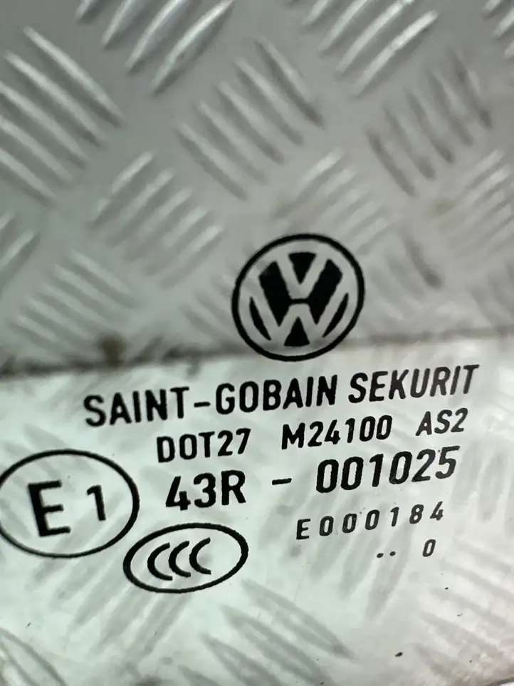 Volkswagen Tiguan (2007 - 2011) 43R001025 Стекло передней двери — фото 1