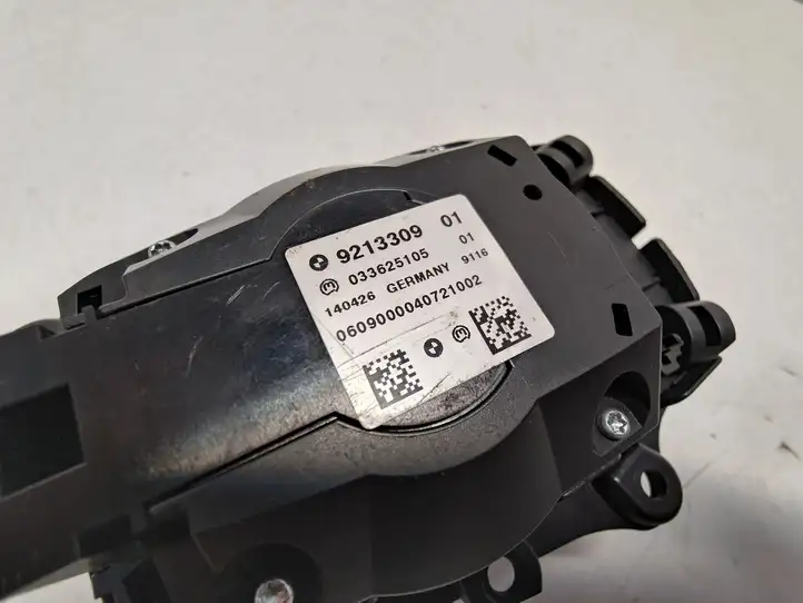 BMW 3 E90 E91 (2005 - 2012) 9213309 Контроллер мультимедийной системы — фото 3