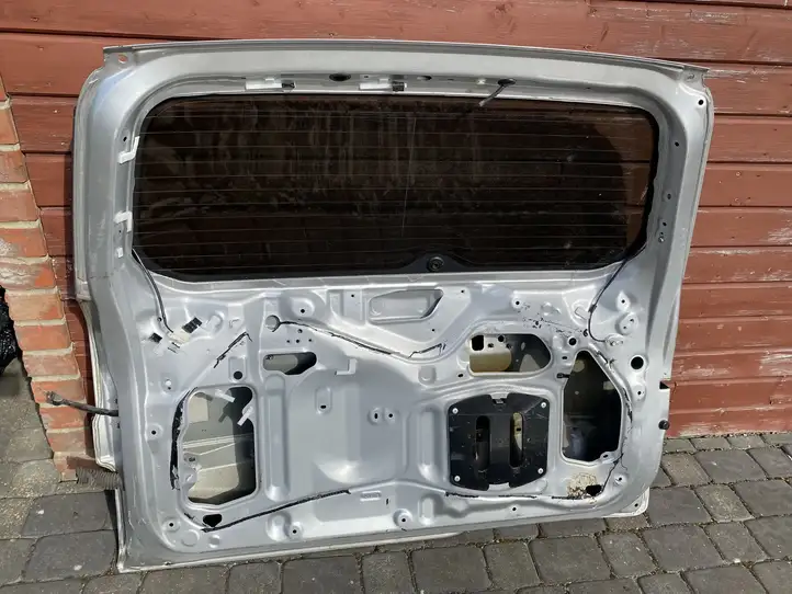 Toyota RAV 4 (XA30) (2006 - 2016) Заднее стекло — фото 2