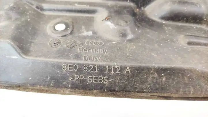 Audi A4 S4 B6 8E 8H (2000 - 2006) 8E0821112A Прочие внешние детали — фото 3