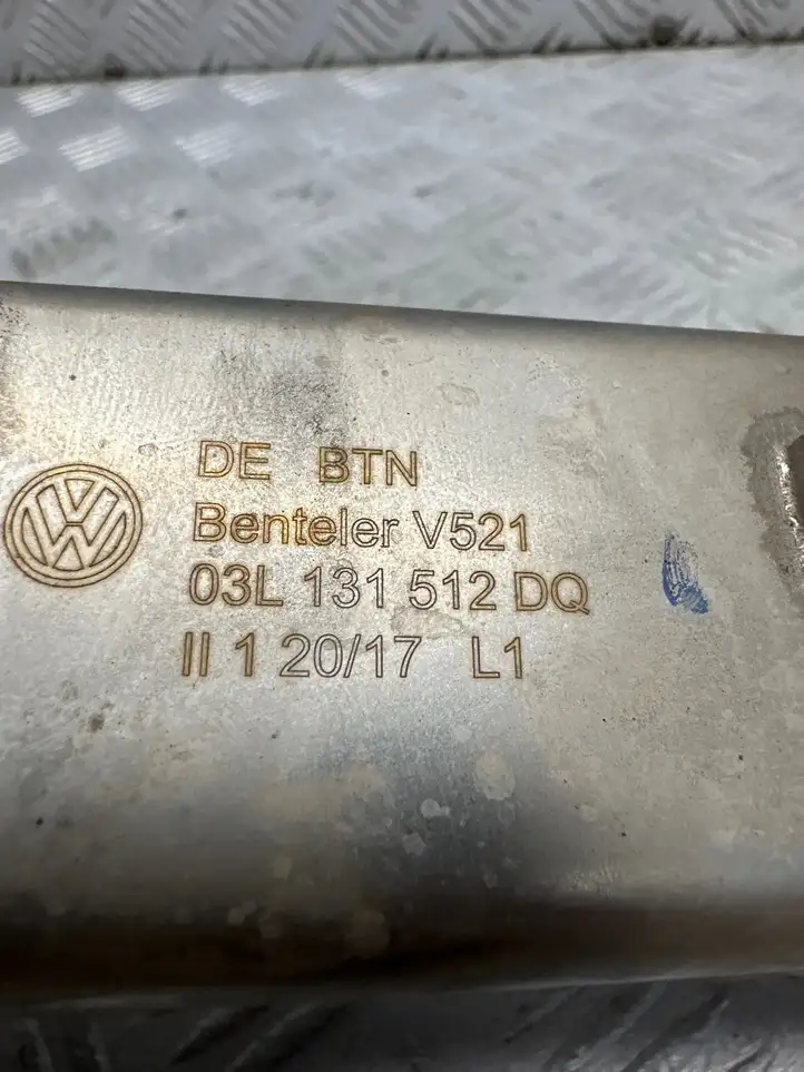 Volkswagen Tiguan (2007 - 2011) 03L131512DQ Охладитель клапана EGR — фото 5