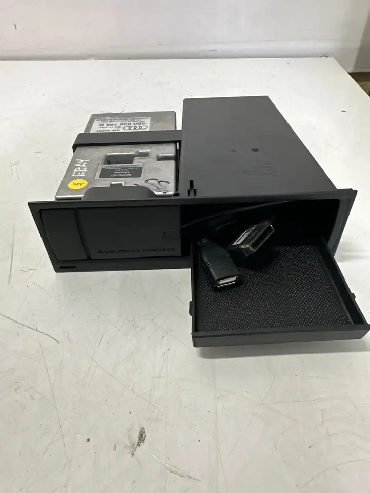 Audi A6 S6 C6 4F (2004 - 2008) 4E0035785B Блок Hi-Fi аудиосистемы — фото 1