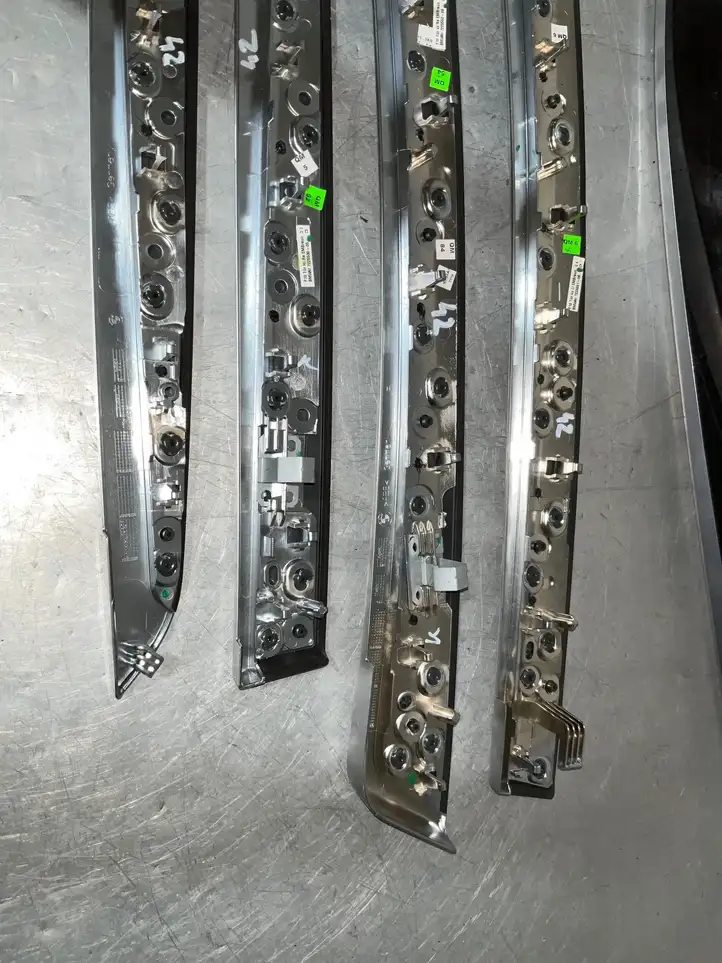BMW 5 F10 F11 (2009 - 2016) 14537310 Декоративная отделка — фото 19