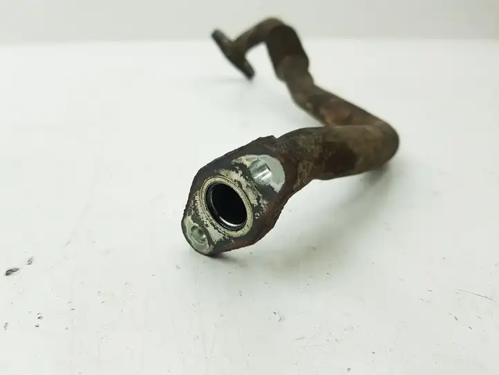 Toyota Corolla E120 E130 (2004 - 2007) Трубки масляной системы — фото 3