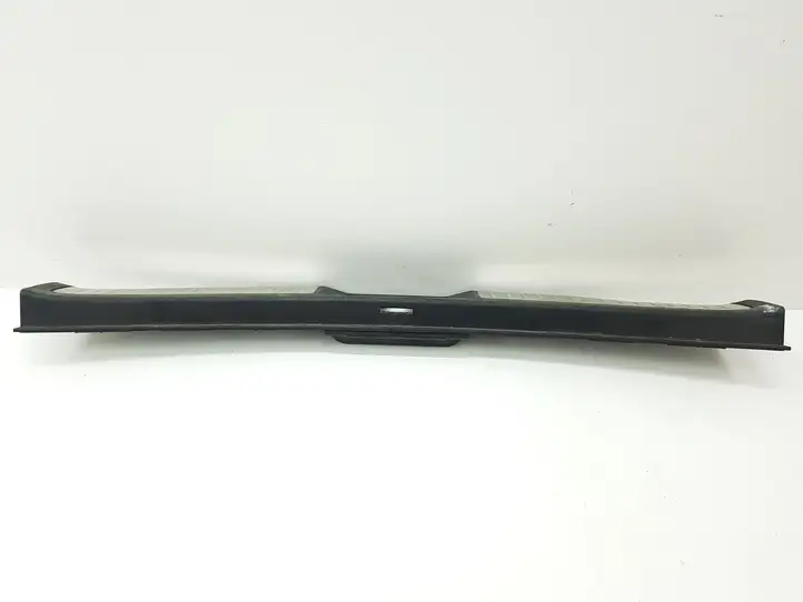 Toyota Avensis T270 (2009 - 2012) 5838705110 Отделка порога багажника — фото 6