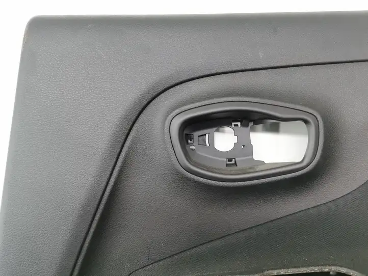 Jeep Renegade (2014 - ) 07355999870 Обшивка задней двери — фото 3