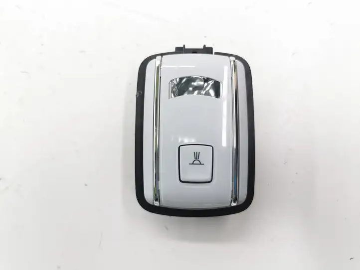 Peugeot 308 (2013 - 2021) 9670880177 Задняя подсветка — фото 1