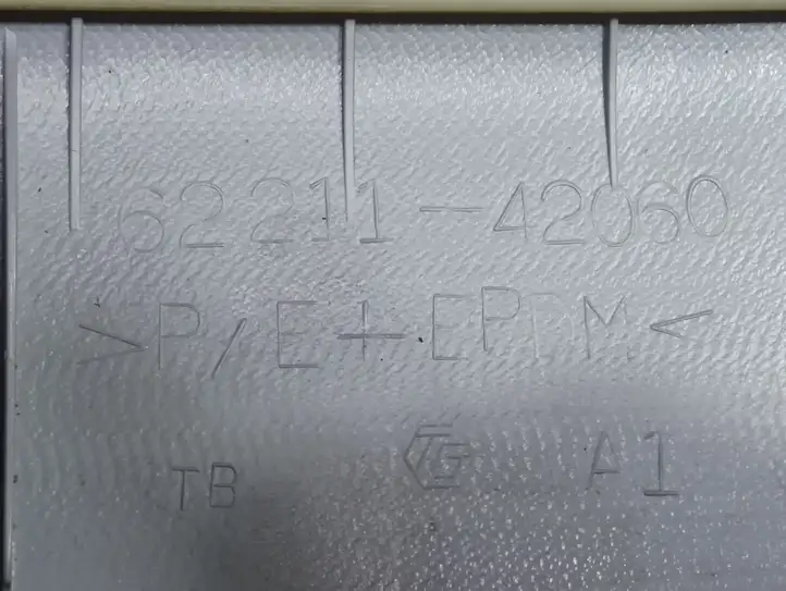 Toyota RAV 4 (XA20) (2000 - 2005) 6221142060 Обшивка стойки A — фото 4