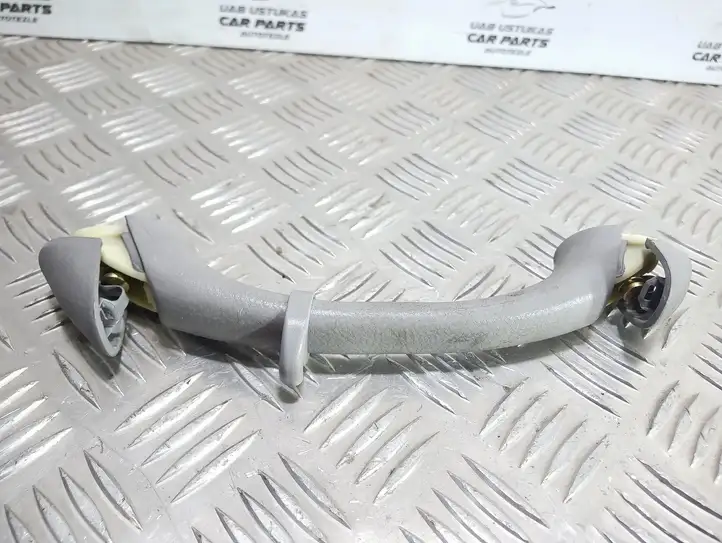Toyota RAV 4 (XA20) (2000 - 2005) 7461142010 Потолочная ручка задняя — фото 1