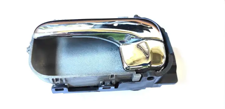Nissan Almera Tino (2000 - 2003) Внутренняя ручка двери — фото 2
