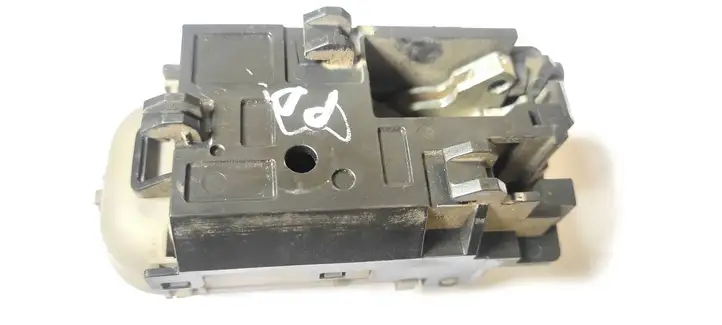 Nissan Almera Tino (2000 - 2003) Внутренняя ручка двери — фото 3