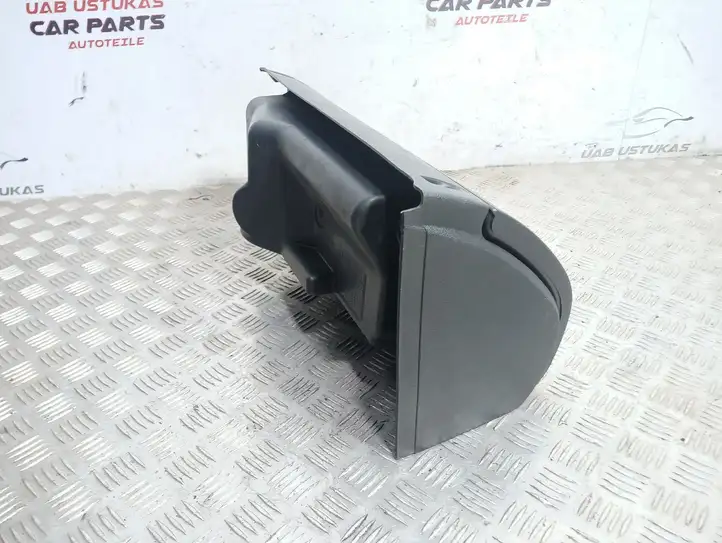 Skoda Octavia Mk1 (1U) (1996 - 2004) 1U1857103 Бардачок в сборе — фото 2