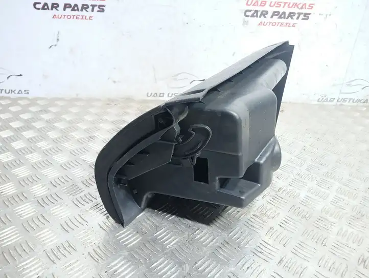 Skoda Octavia Mk1 (1U) (1996 - 2004) 1U1857103 Бардачок в сборе — фото 4
