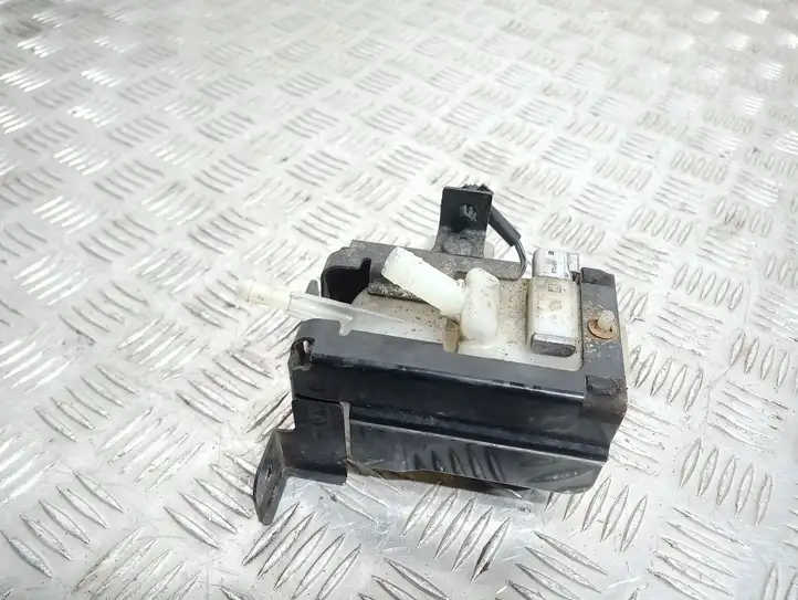 Mazda CX-7 (2006 - 2009) Бачок тормозной жидкости — фото 3