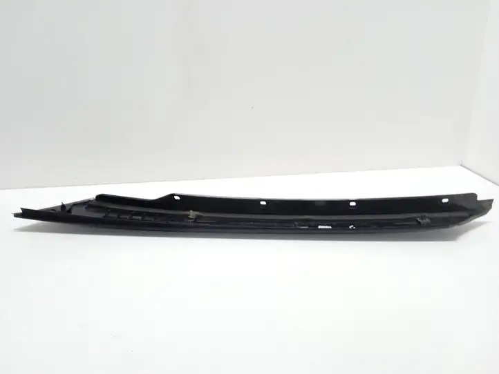 Skoda Fabia Mk2 (5J) (2007 - 2014) 5J6853263A Накладка стекла передней двери — фото 3