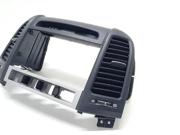 Hyundai Santa Fe (2005 - 2009) 974202B900 Центральный воздушный дефлектор — фото 3