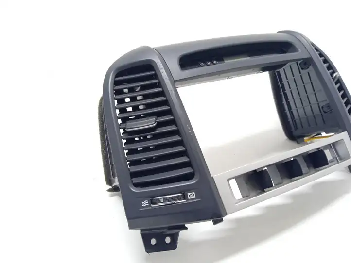 Hyundai Santa Fe (2005 - 2009) 974202B900 Центральный воздушный дефлектор — фото 4