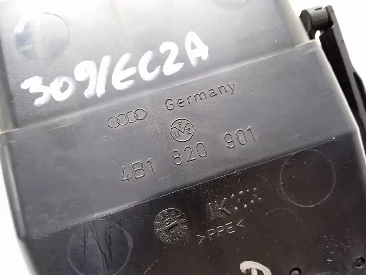 Audi A6 S6 C5 4B (1997 - 2001) 4B1820901 Боковой воздушный дефлектор — фото 2