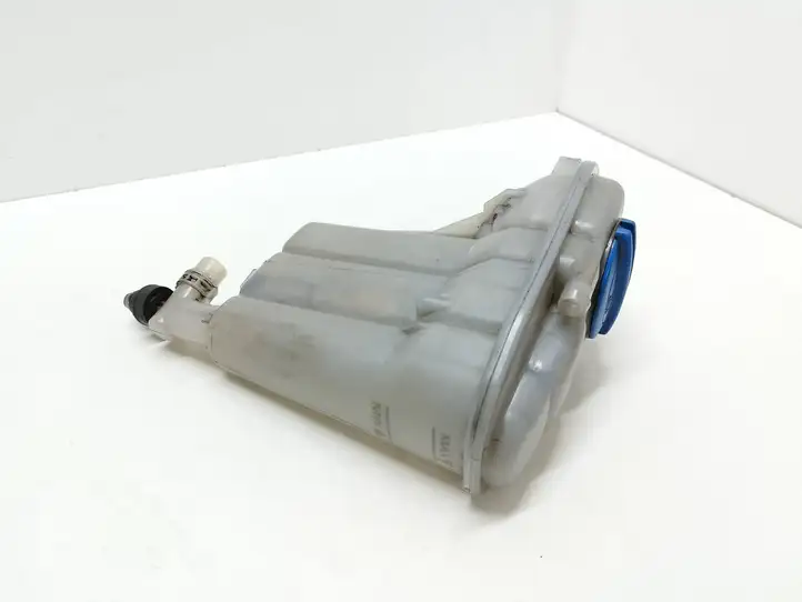 Audi A4 S4 B8 8K (2011 - 2015) 8K0121403H Расширительный бачок — фото 4
