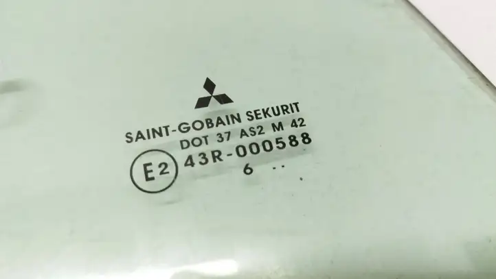 Mitsubishi Colt (2008 - 2012) 43R000588 Заднее боковое стекло — фото 2