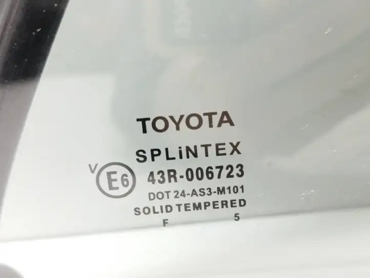 Toyota Avensis T250 (2003 - 2006) 43R006723 Форточка двери — фото 2